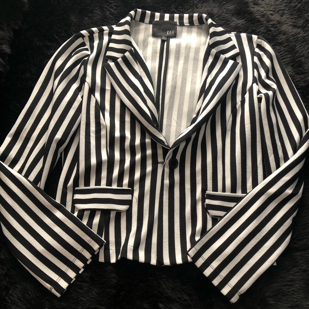 🦇Black & White Goth Beetlejuice Blazer L